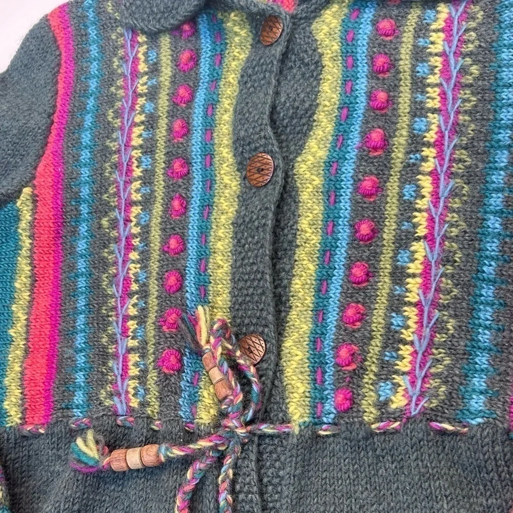 HANDMADE knit multicolour embroidery wool sweater - Picture 5 of 11